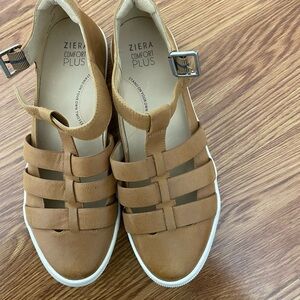 Ziera shoes size 39, US 8.5